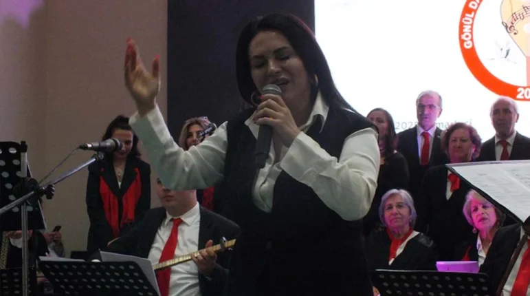 Selma Geçer, Azerbaycan’ın Coşkusunu “Gönül Dağı Nefesi” Konserinde Yükseltti