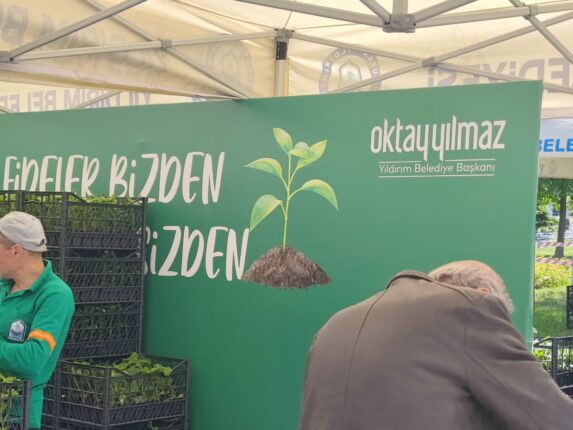 Bahri Palas yazdı; ‘’ HALKA HİZMET HAKKA HİZMET ‘’