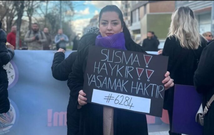Gazeteci Özge Demir’den Özgür Özel’e Yapılan Saldırıya Sert Tepki: “Bu, Açıkça Faşizmdir!”