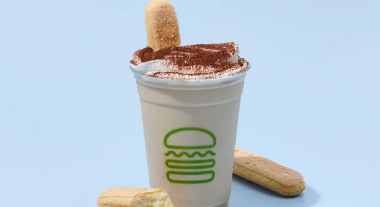 Tatlı Severler Hazır mı? Tiramisu Shake Geri Döndü!