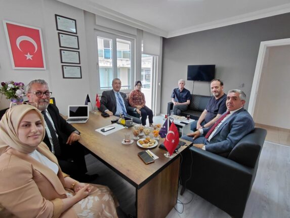 Antalya’da Ortak Gelecek İçin Güç Birliği: Sivil Toplum ve Siyaset Temsilcileri Bir Araya Geldi