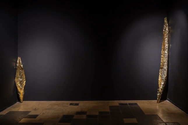 Eda Soylu ve Hatice Utkan’ın Şiirle Sanatı Buluşturan Sergisi “Balığın Karnında” Barın Han’da Açıldı