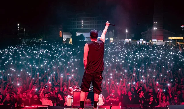 maNga, Erdek’te 19Mayıs Coşkusunu Dinleyici Rekoruyla Taçlandırdı!