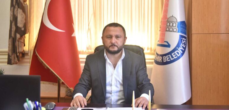 Yenişehir Belediye Başkan Yardımcısı Ömer Silahlı Görevden Alındı: Gerekçeler ve Tepkiler