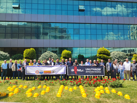 SOMA FACİASININI UNUTMADIK, UNUTTURMAYACAĞIZ!