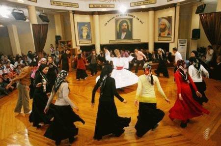 Güler Buğday yazdı; SURİYEDE YAPILAN ALEVİ KATLİAMINA, ÜLKEMİZDE TARİHİ GERÇEKLERİN SAKLANIP BÖLÜCÜLÜK YAPILMASINA NEDEN SESSİZ VE DUYARSIZ KALINIYOR?