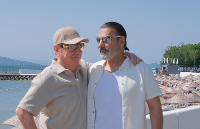 HOLLYWOOD YILDIZLARIYLA BABALAR GÜNÜ SÜRPRİZİ: RAMİZ ÖZBAY’DAN “CANIM BABAM”