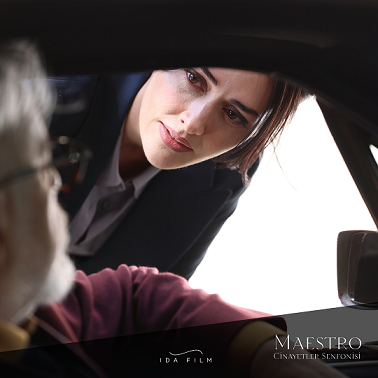 Esra Bilgiç’in merakla beklenen Maestro dizisinden ilk kareleri yayınlandı!