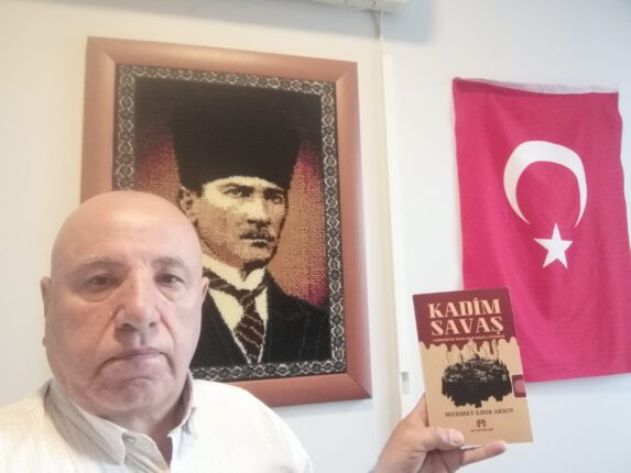 “Kadim Savaş” Güvenlik Camiasında İlgi Görüyor: Dr. Metin Çengel Kitabı İnceledi