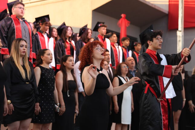 İspat Eğitim Kurumları’nda Mezuniyet Coşkusu: “Yeni Hayatlara Gururla Uğurluyoruz”