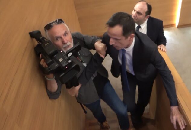 Rize’de “Gazeteciye Bodyguard’lı Saldırı! Rize milli eğitim Müdürü ve Yardımcılarından Skandal Saldırı”