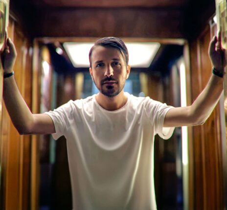 Murat Güneş: “Tıpkı Bir Terzi Gibi, Her Şarkıyı Özel Dikiyorum”