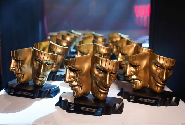 GURUR ve ÖNYARGI* (*gibi bir şey)  27. YAPI KREDİ AFİFE TİYATRO ÖDÜLLERİ’NDE  3 DALDA ADAY GÖSTERİLDİ!