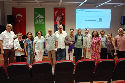 EMEKLİLERİN ÇIĞLIĞI BURSA’DA YÜKSELİYOR: “ONURUMUZLA YAŞAMAK İSTİYORUZ!”