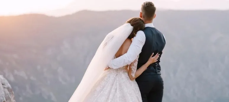 BERNA & İSMAİL ÇİFTİNİN EN MUTLU GÜNÜNDE SİYASİ VE SİVİL TOPLUM TEMSİLCİLERİ YANLARINDAYDI