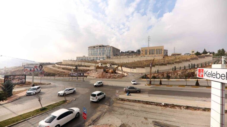 YENİDEN REFAH PARTİSİ İSTANBUL MİLLETVEKİLİ DOĞAN BEKİN’DEN TRAFİK DÜZENLEMESİNE TEPKİ: “MARDİN’DE HALKIN TEPKİSİ DİKKATE ALINMALI!”