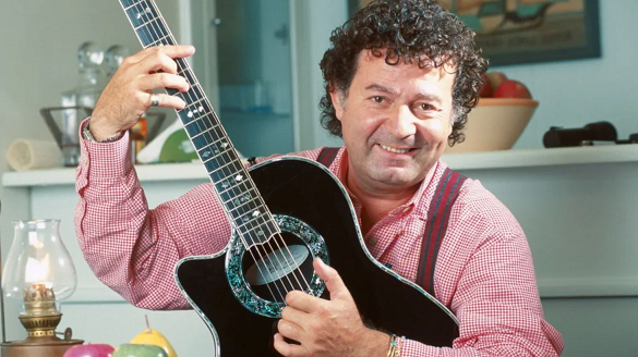 Kayahan, Vefatının 10. Yılında AKM’de Duygusal Bir Geceyle Anıldı