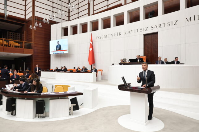 “BU TOPRAKLARA İHANET İÇİNDESİNİZ,SESSİZ KALAN SİZDEN BETER OLSUN”