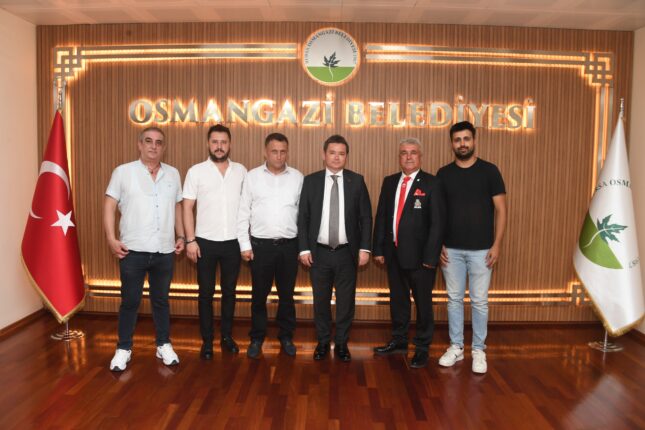 Umuda Yürüyüş Partisi’nden Osmangazi Belediye Başkanı Erkan Aydın’a Ziyaret