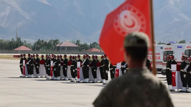 Gazeteci İsmail Türk’ten Çarpıcı Soru: “Askerler Metan Gazından mı Öldü, Tuzak mı Kuruldu?”