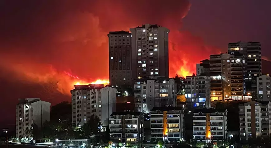 “Yangını Söndüremeyen İrade, Algıyı Büyütmekle Meşgul!”