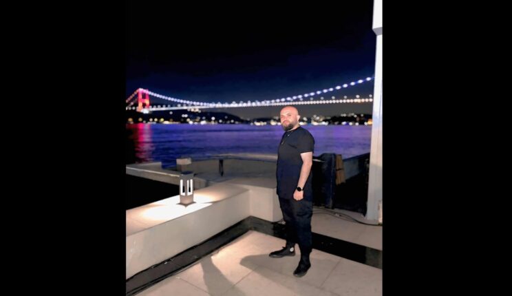 Basında Güvenin ve Stratejinin Adı, Uluslararası Arenada 24 Ödüllü Medya Ustası: Serkan Candaş