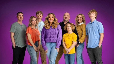 Tiklerimden Fazlasıyım