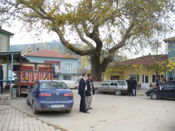 Avdancık ve Seçköy Ayakta: “1 Kilometre Uzakta Doğalgaz Var, Ama Bize Yok!”