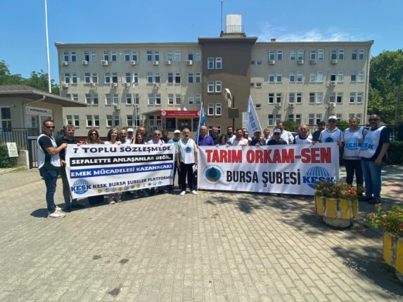 Gerçek Toplu Sözleşme Talepleri İçin Tarım Bakanlığı Önündeyiz!