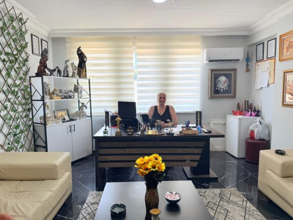 Bu Millet Asla Boyun Eğmez