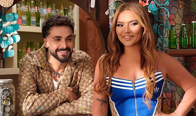 SEFO VE DEMET AKALIN DÜNYAYI SALLIYOR!  “YERİNDE DUR” BILLBOARD LİSTESİNDE 17. SIRADA!