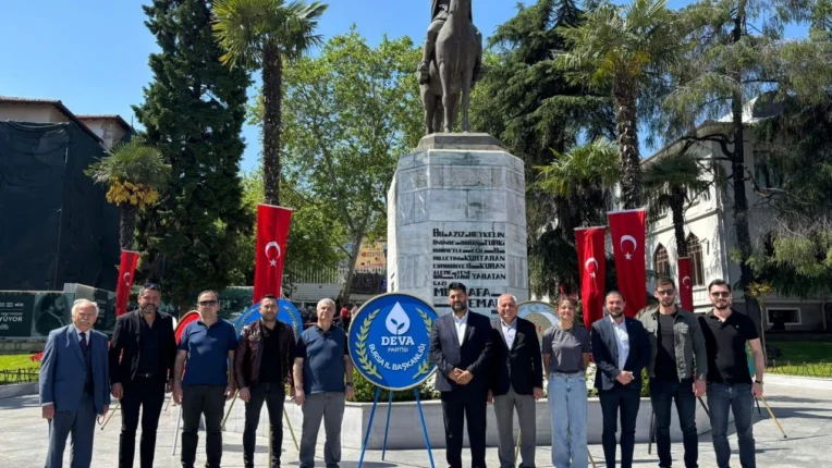 “Tiksiniyorum Bu Siyasetten!”