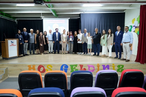 Bursa Sınav Koleji’nin Gururu: YKS Türkiye Birincisi Yasin Turan’a Anlamlı Tören