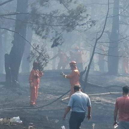 MAGAME Ekibi Alevlerin Üzerine Gitti: “Görevdeyiz, Yanınızdayız!”