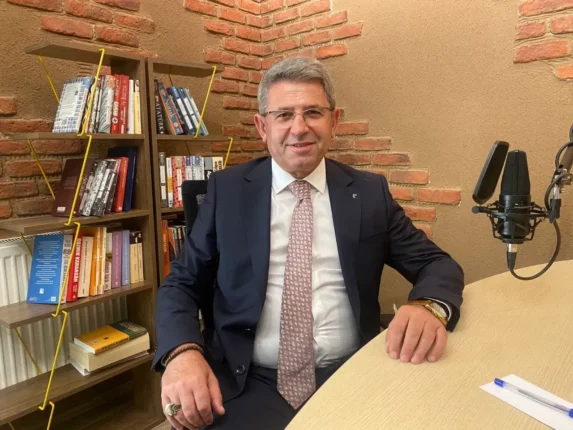 Maneviyatı Hedef Alan Diller Susmalı, Diyanet’in Görevlileri Yalnız Değildir!