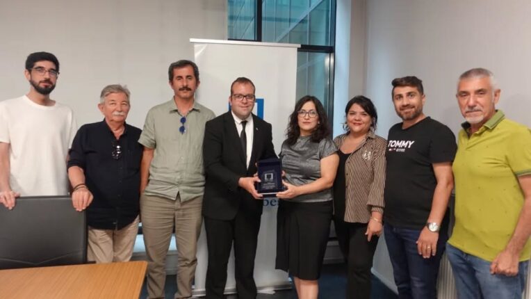 Mimarlardan Protokol Osman’a Plaket!