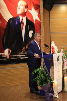 “Gerçekleri eğip bükerek milyonların ekmeğini çalan bir kurumdan söz ediyoruz. Bu, modern bir hırsızlıktır!”