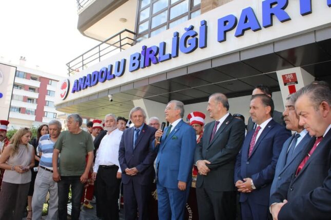 ABP Genel Merkezi’nde Anlamlı Ziyaret: Birlik ve Diyalog Mesajı