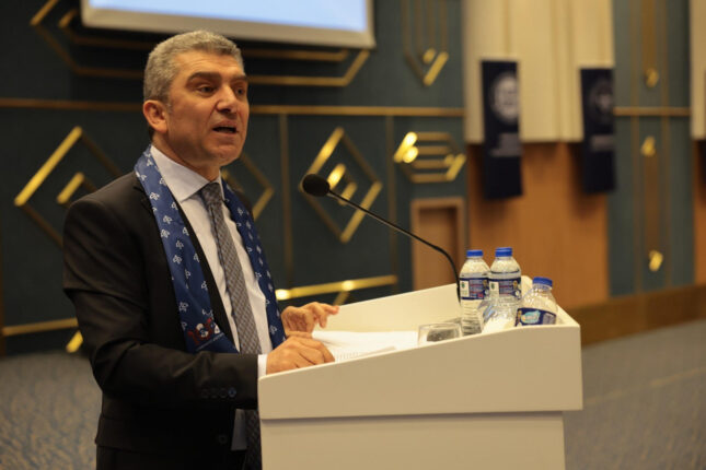 “Gerçekler ortada: Milyonlarca kamu çalışanı ve emekli açlık sınırına itiliyor!”