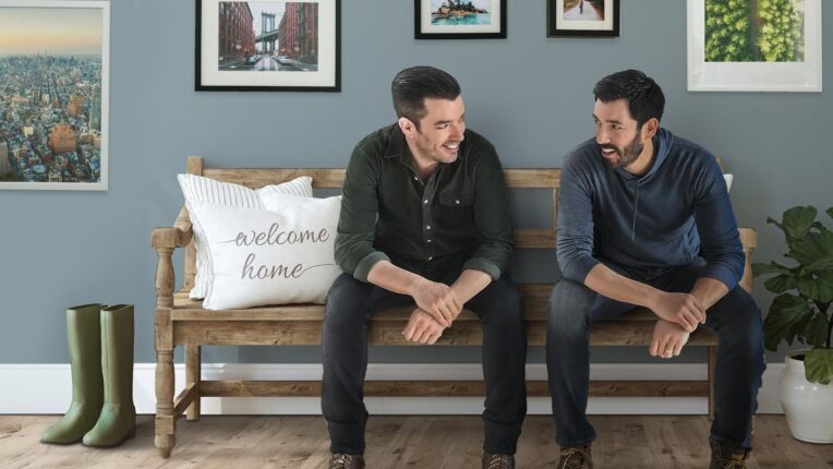 Emlakçı Kardeşler: Yuvamız