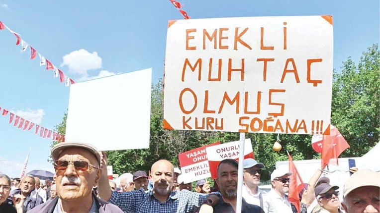 “Ekonomi Uçuyor(!), Emekli Açlıktan Uçuyor…”