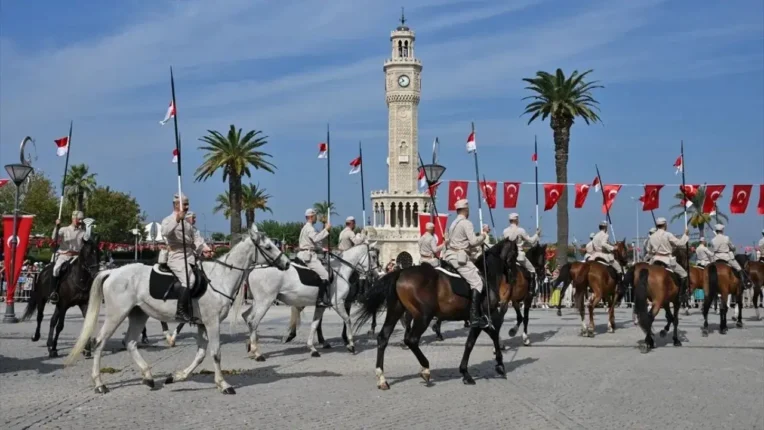 İzmir’in Kurtuluşunun 103. Yıldönümünde Bağımsızlık Coşkusu