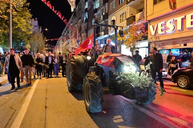 “Zeytin Ağaçları Kutsaldır, Ranta Kurban Edilemez”