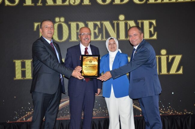 Nostalji Ödülleri’nde Gül Asmakaya’ya Anlamlı Ödül