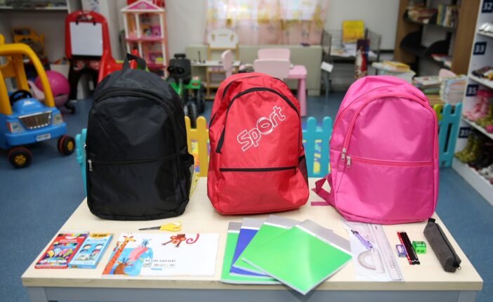 MEHMET YALÇIN’DAN İHTİYAÇ SAHİPLERİNE VE ÖĞRENCİLERE DESTEK