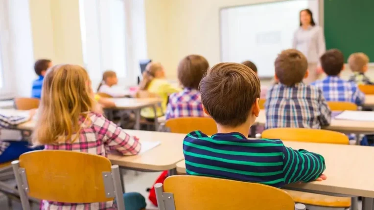 Zeki Baştürk Yazdı: Eğitimde Çıkmazlar ve Öğretmensiz Gelecek