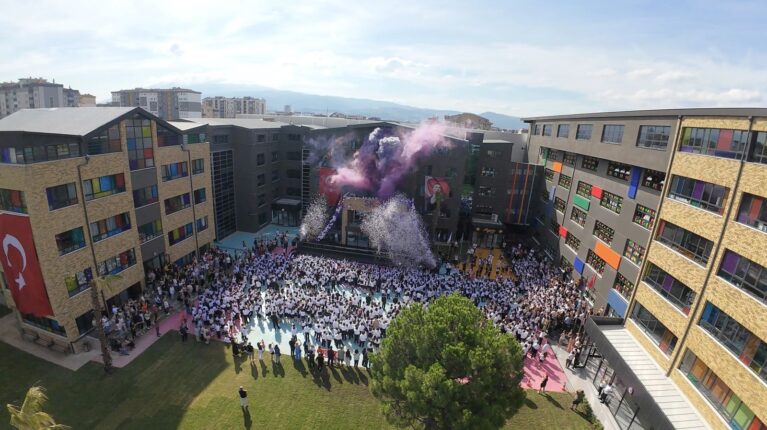 Şahinkaya’da 2025–2026 Eğitim-Öğretim Yılı Coşkuyla Başladı