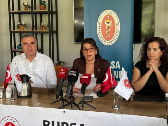 Bursa Veteriner Hekimler Odası’ndan Kuduz Farkındalığına Yönelik Basın Toplantısı