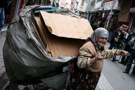 ÜLKEYİ YÖNETENLER, AHLAKLI, VİCDANLI, MERHAMETLİ, EŞİTLİKÇİ, YURTSEVER VE ADALETLİ OLURSA SORUNLARI ÇÖZEBİLİR.