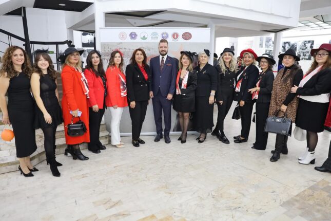 Türk Kadınlar Birliği Bursa Şubesi, ‘Şapka Devriminin 100. Yılı’ Etkinliğini Gerçekleştirdi